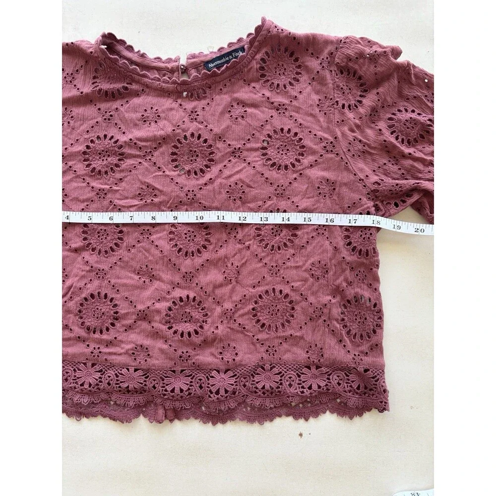 Abercrombie & Fitch Eyelet Lace Puff Sleeve Crop Top Dusty Rose Pink Boho
